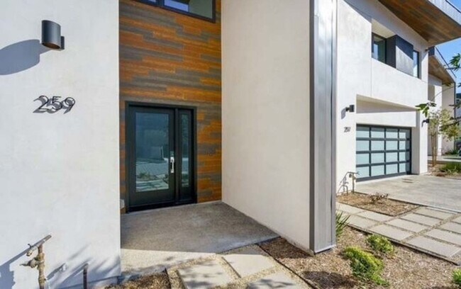 Photo - Stunning 3bed 2.5 Bath Terraza home