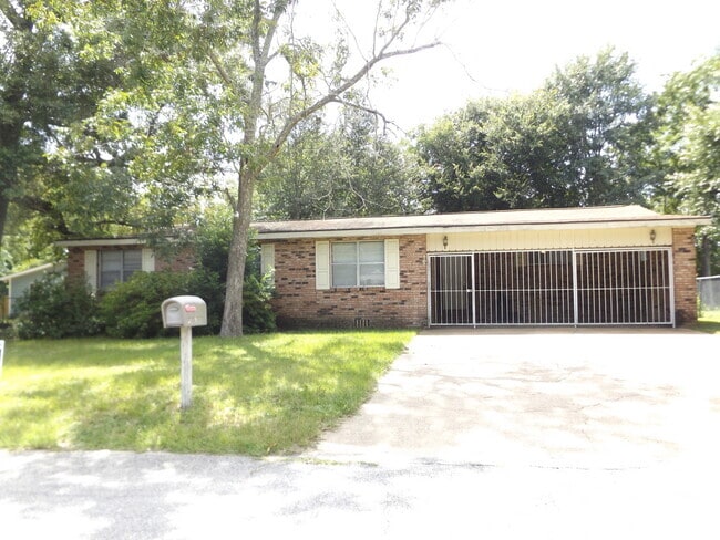 Building Photo - Affordable 4 Bedroom West Gulfport Rental