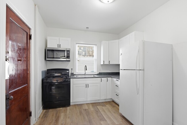 Photo - 341 Belmont St Unit 1