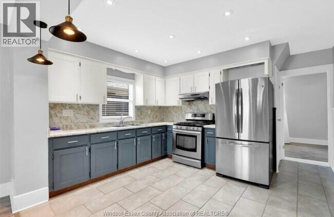 Photo - 1665 PARENT-Main Floor