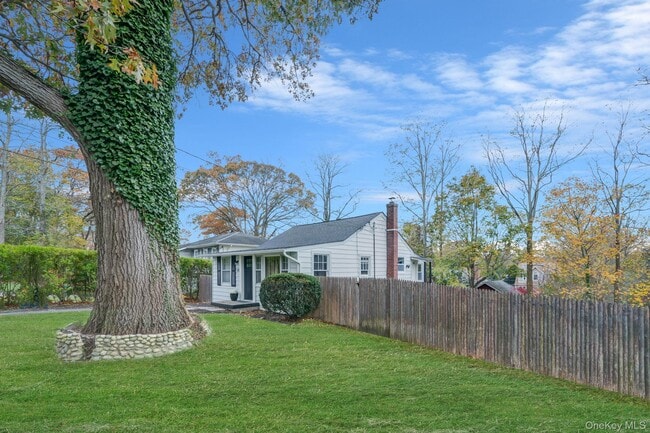 Photo - 120 Lookout Dr House