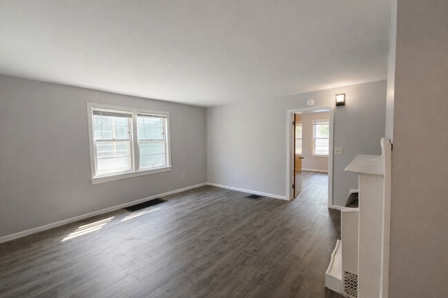 Photo - 1-bed 1-bath – Heritage Hill Apartment Unit Lyon 2