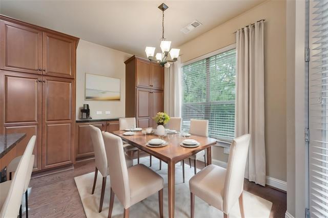 Photo - 1003 Brook Hollow Dr