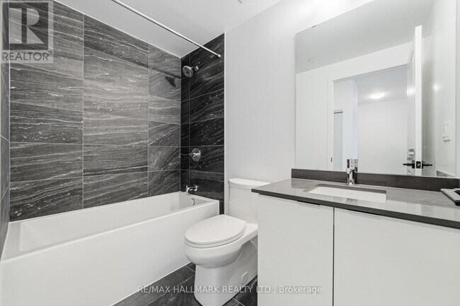 Photo - 2075 Lakeshore Rd. Unit 409