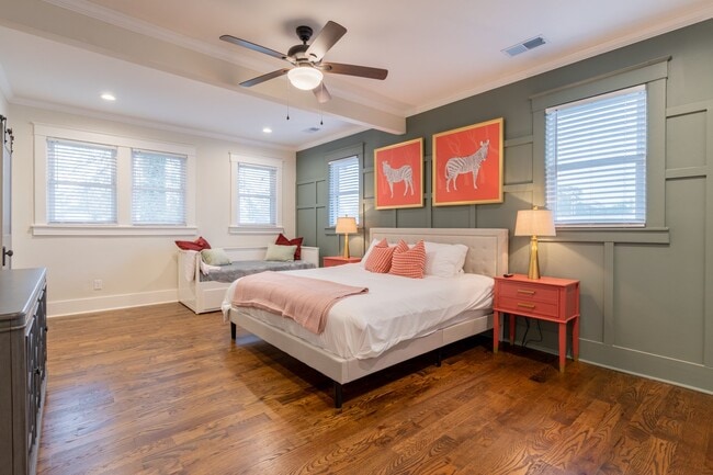 Photo - 2118 Higbee Ave