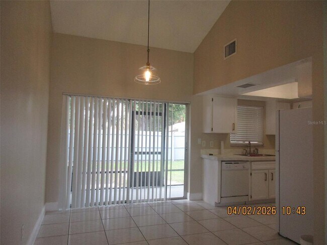 Photo - 2600 London Bridge Ct