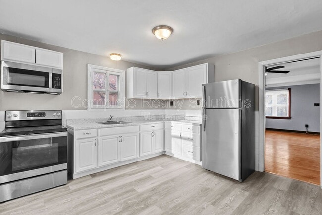 Photo - 2628 Avie Dr