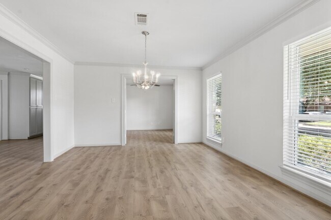 6022 Beaudry Dr