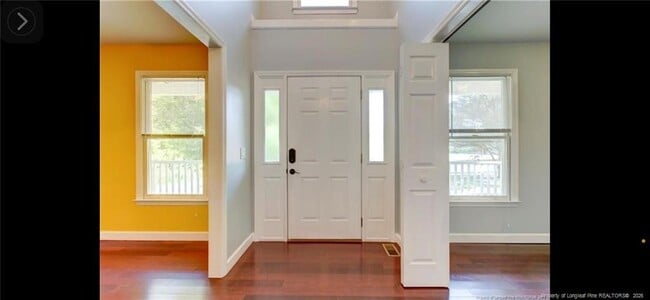 Photo - 590 Stoney Creek Dr