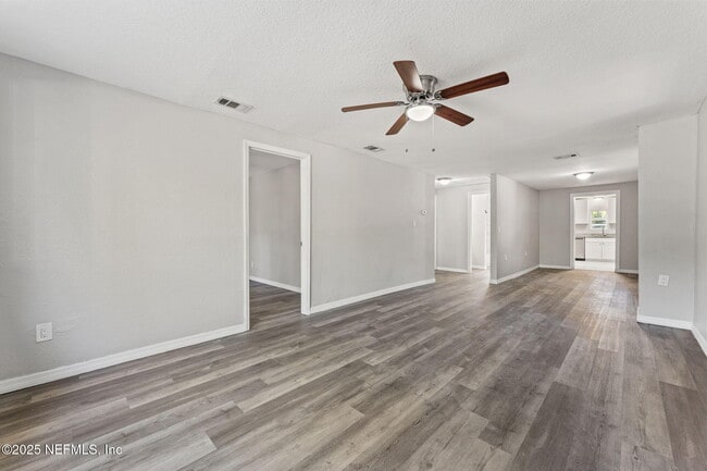 Photo - 4044 Hunter Cir