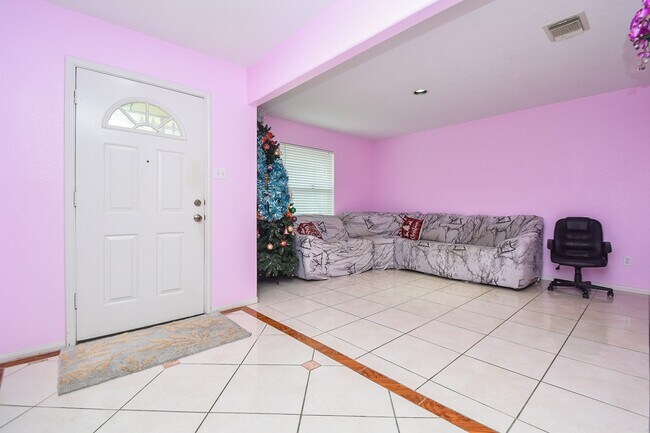 Building Photo - 7926 Westington Ln