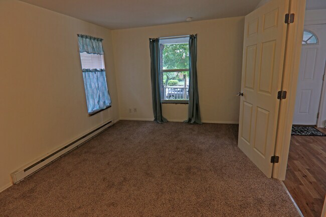 Dormitorio número 1 en la primera planta. - 348 Chittenden Ave