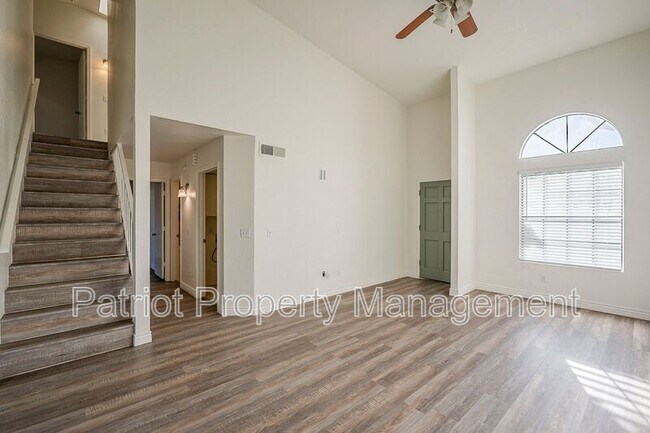 Photo - 1500 N Sunview Pkwy