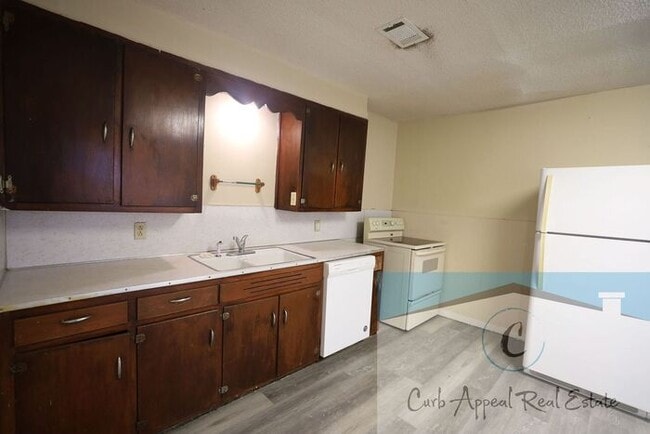 Photo - 1 bed / 1 bath apartment - $800