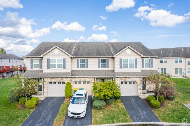 Photo - The Villas at Silver Creek