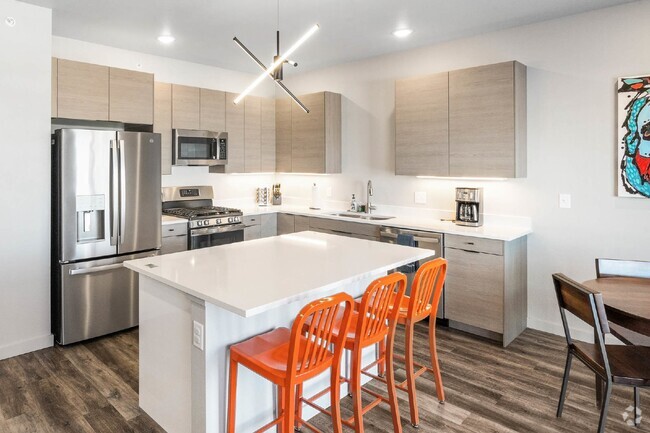 Building Photo - Gorgeous 2 Bedroom Condo in Bozeman! Unit D, 2