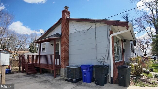 Photo - 4419 Renn St