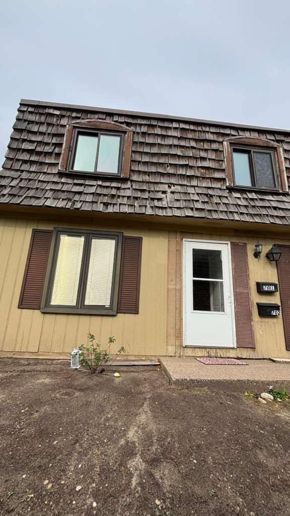 Building Photo - 1651 Mentor Ave