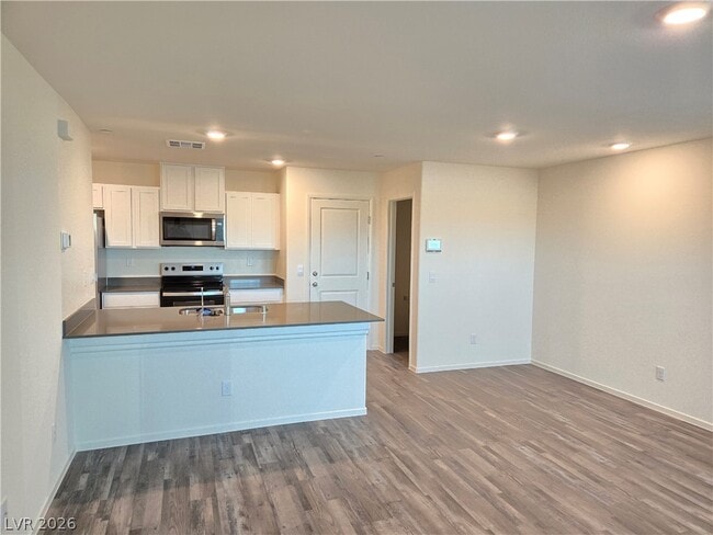 Photo - 6079 Cosmos Gdn St