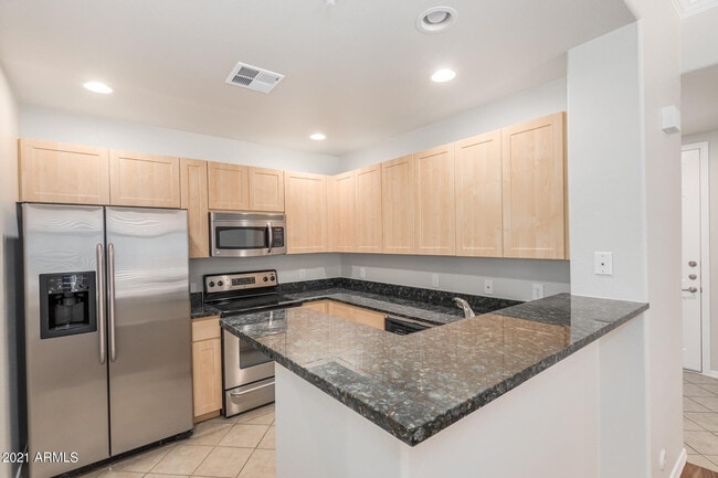 11640 N Tatum Blvd Unit 1096