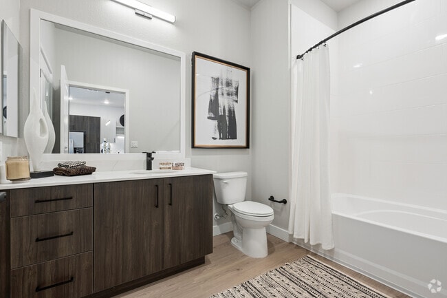 B3 - 2BR, 2BA - 1,187SF - Second Bathroom