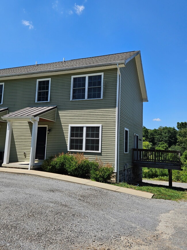 Photo - 110 Edward Dr