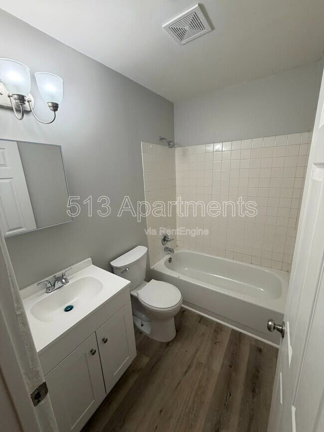 Photo - 5146 Carthage Ave Unidad 3