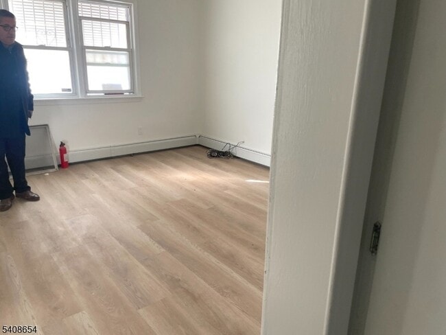 Photo - 345 Sussex St