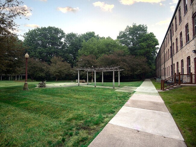 Green Space for Pets & Play