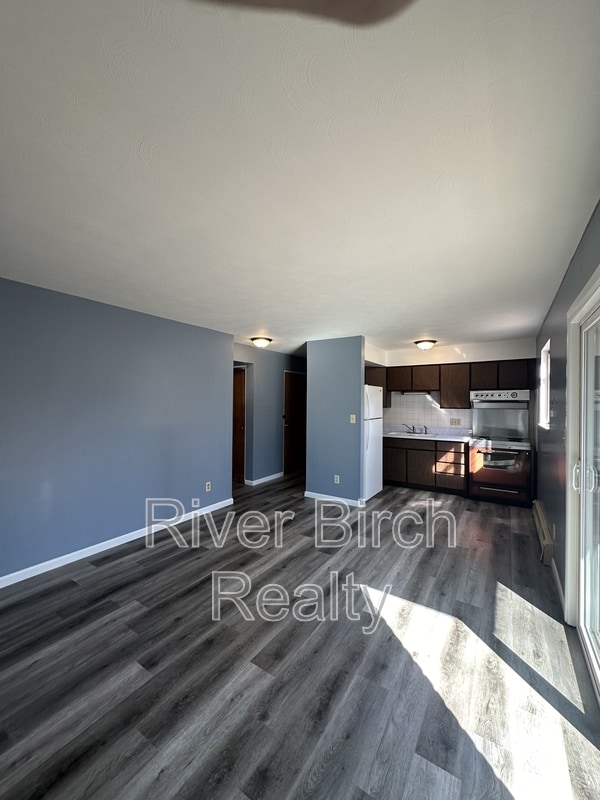 Photo - 525 W Cook St