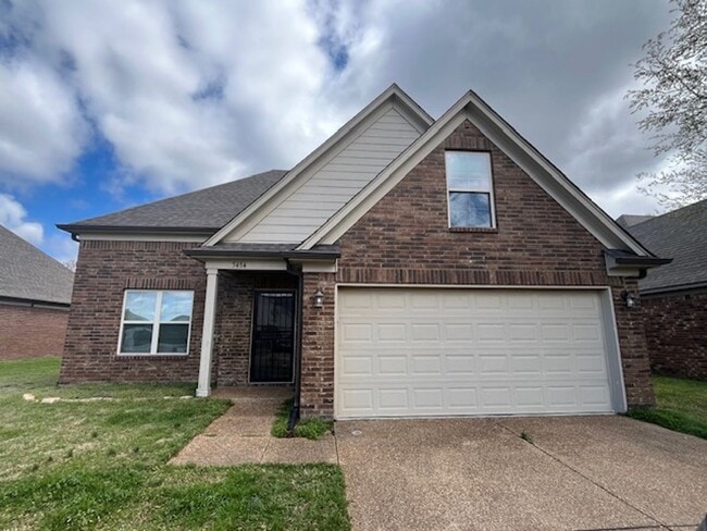 Building Photo - Renovated 3 Bedroom 1 Bath Home for Rent!