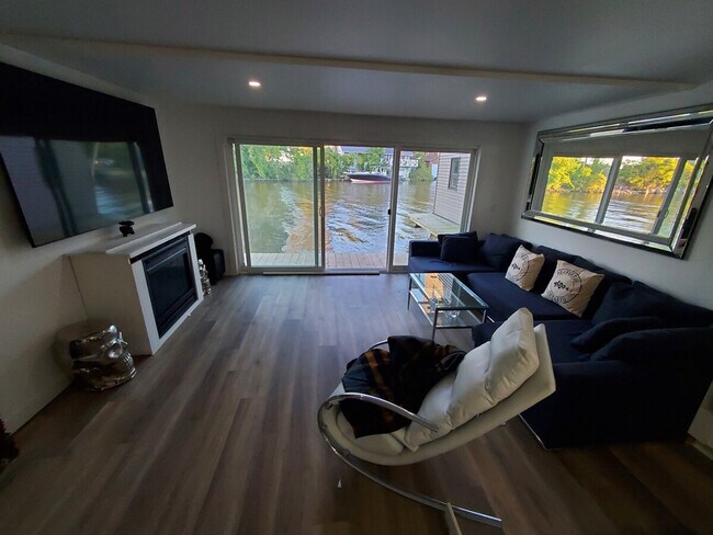 Photo - 6 Albert St W Unit SI ID1513078P