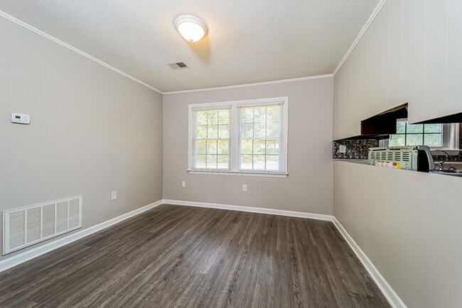 Photo - 4426 Hardwood St