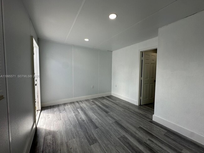 Photo - 841 N 69th Ave Unit 2