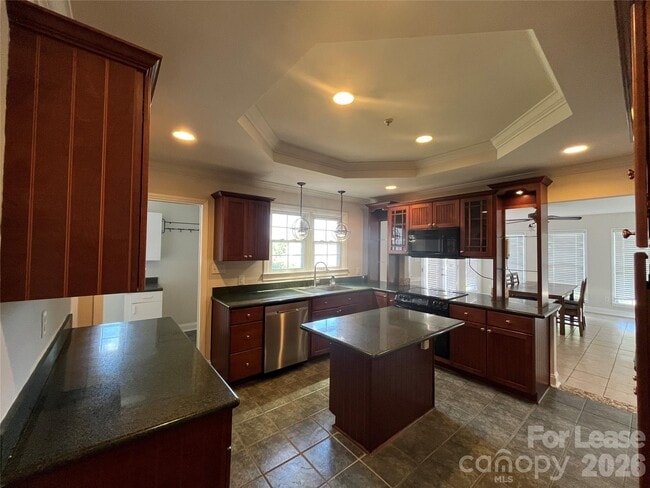 Photo - 1120 Hensley Rd