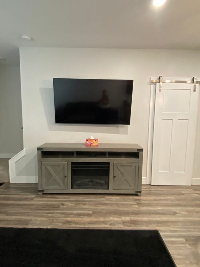 Photo - 1620 Hubbard Wy