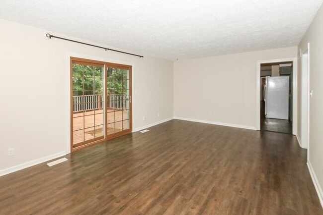 Photo - 4 Bedroom Carmel Home!