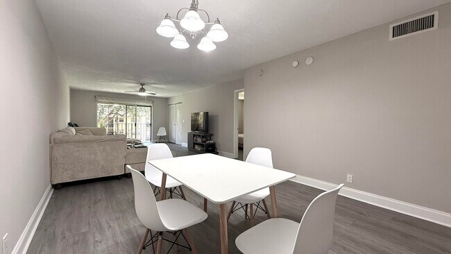 Photo - 2925 SW 22nd Ave Unit 203