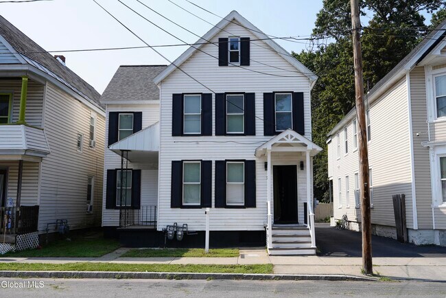 Photo - 21 Grove Pl