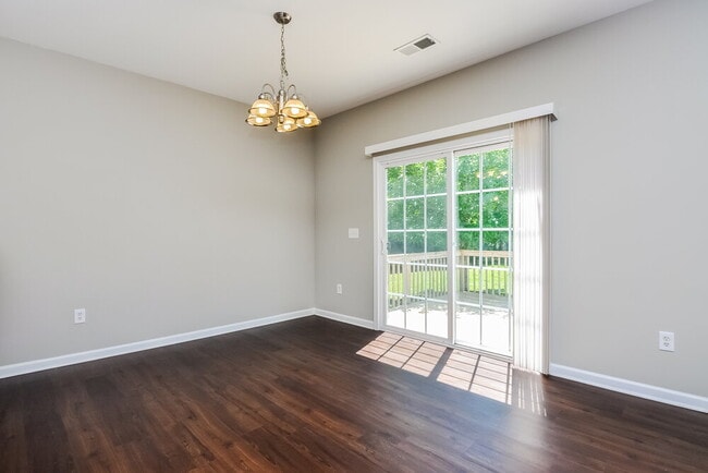 Photo - 801 Widewaters Parkway