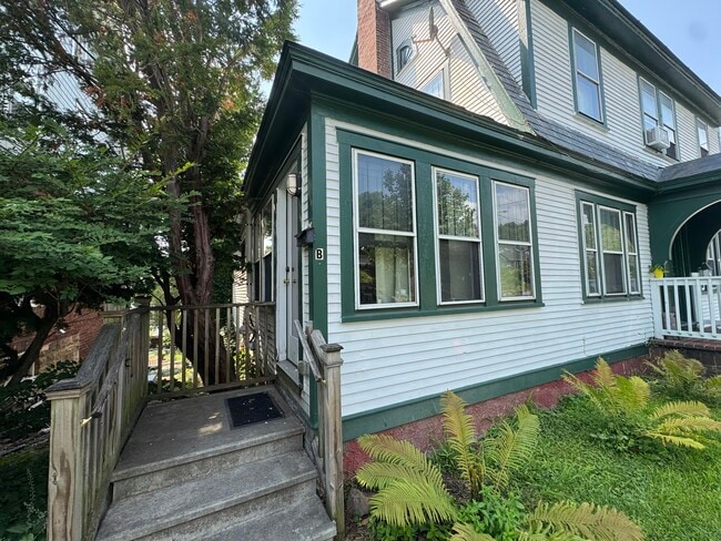 Photo - 361 S Winooski Ave Unit 2