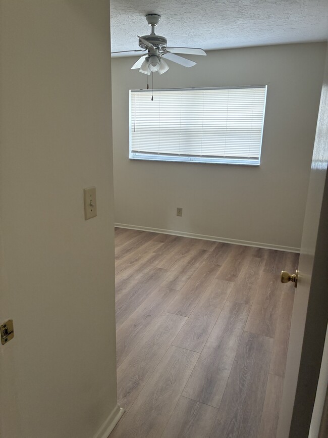 Photo - 2643 Kingswood Dr NE