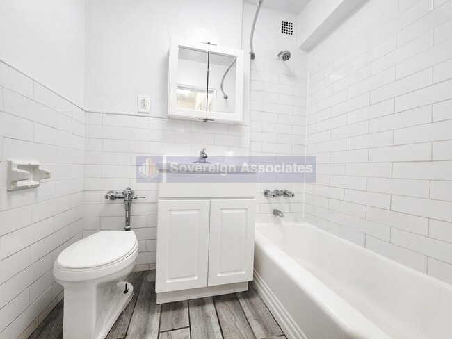 6645 Broadway Unit 3i
