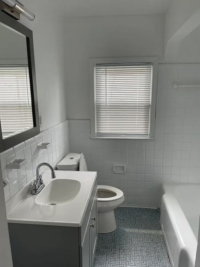 Photo - 3 bed 1 bath Home