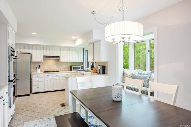 Photo - 468 Water Mill Towd Rd