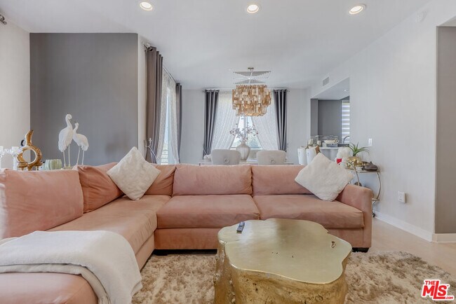 Photo - 11115 Acama St Unit 3