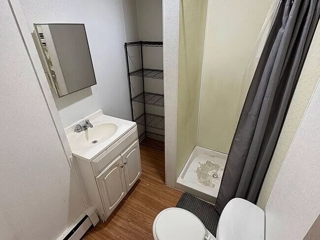 Photo - 127 W 54th St Unit apt 5