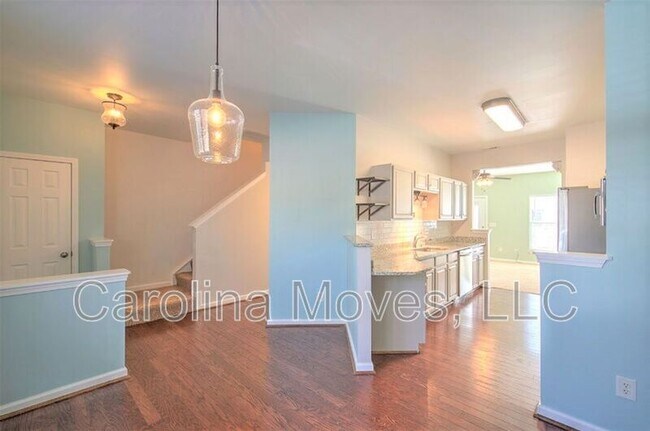 Photo - 314 Moonstone Dr