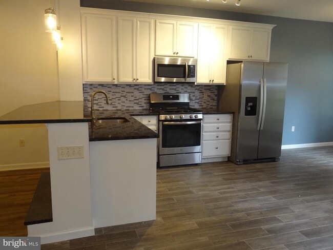 Photo - 107 Country Ln