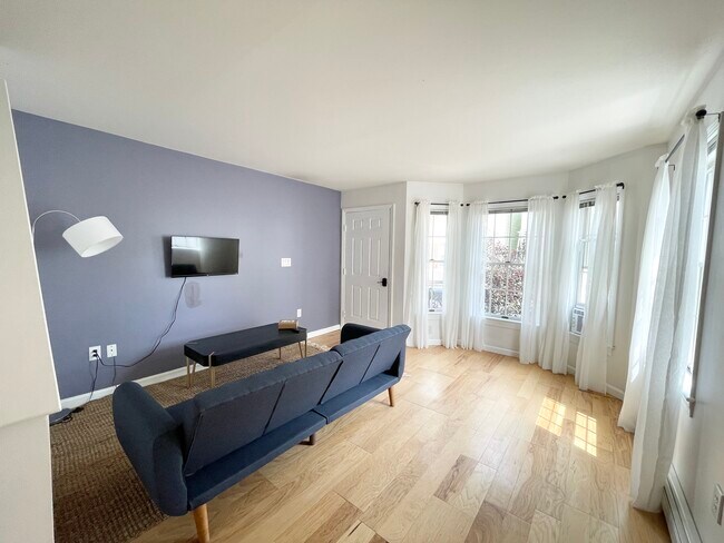 Photo - 2 Holden St Unit 2